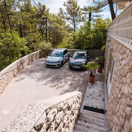 Awesome In With House A Panoramic View