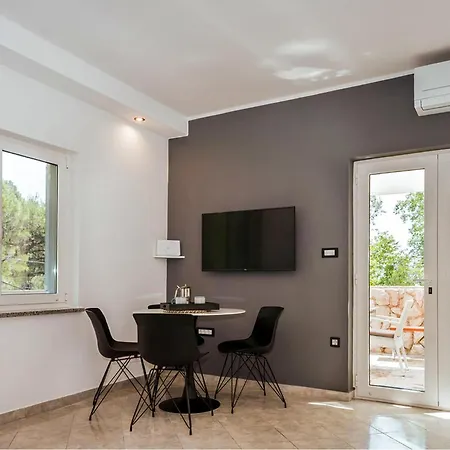 Lovely In With Wifi Apartament